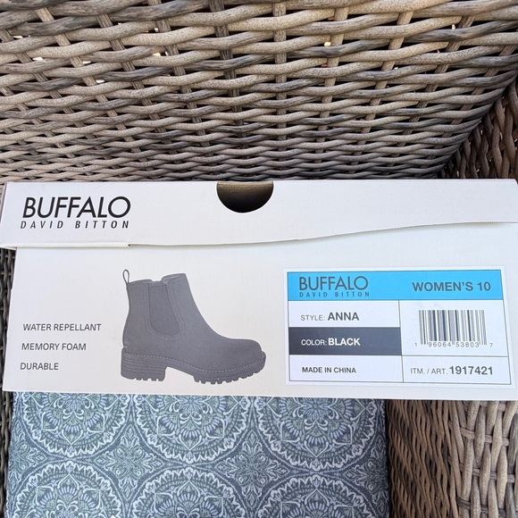 Buffalo David Bitton Women’s Anna Chelsea Boots Black Water Repellent Size 10 - Picture 13 of 14
